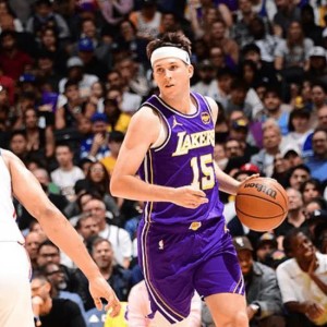 世界杯官方app下载-湖人119-115击败76人 球员评价：3人满分，4人及格，3人低迷